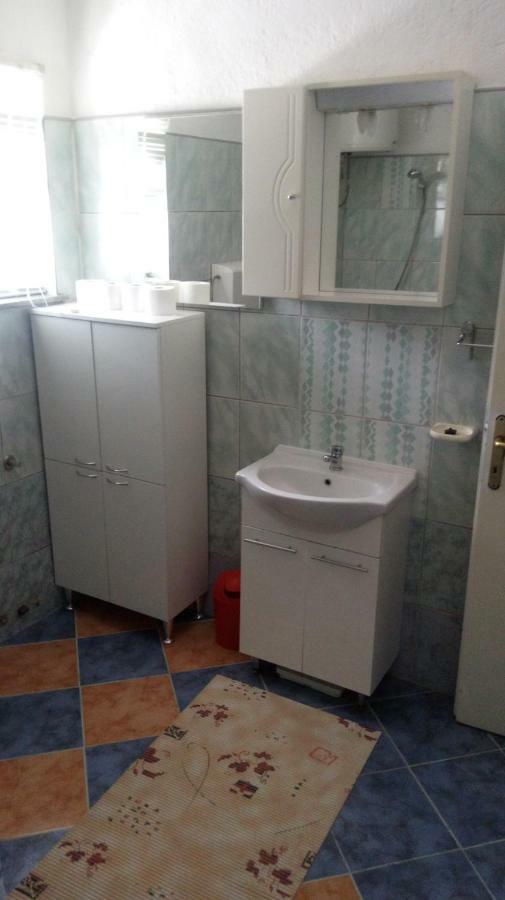 Apartment Greta Сен Екстериор снимка